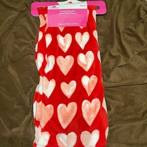 Way to celebrate valentine plush throw